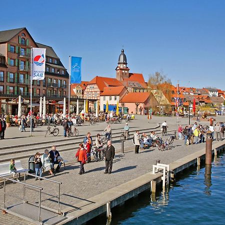 Ferienwohnung Am Muehlenberg Waren  Esterno foto